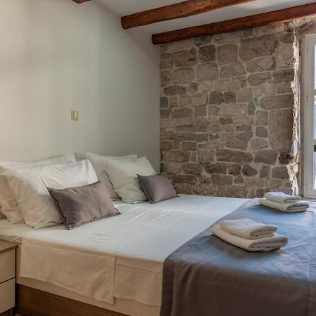 Camenno Apartments-The Heart Of Diocletian'S Palace-Open All Winter! Spalato Esterno foto