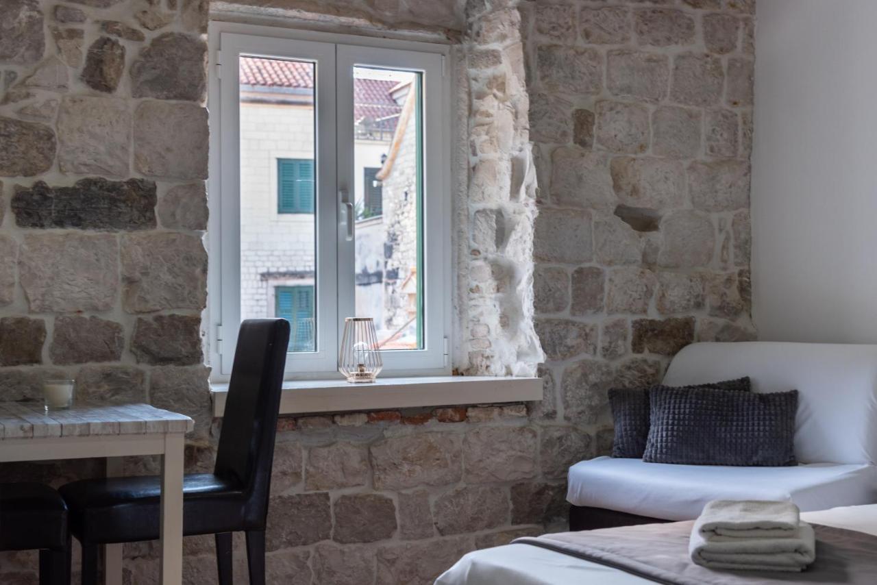 Camenno Apartments-The Heart Of Diocletian'S Palace-Open All Winter! Spalato Esterno foto