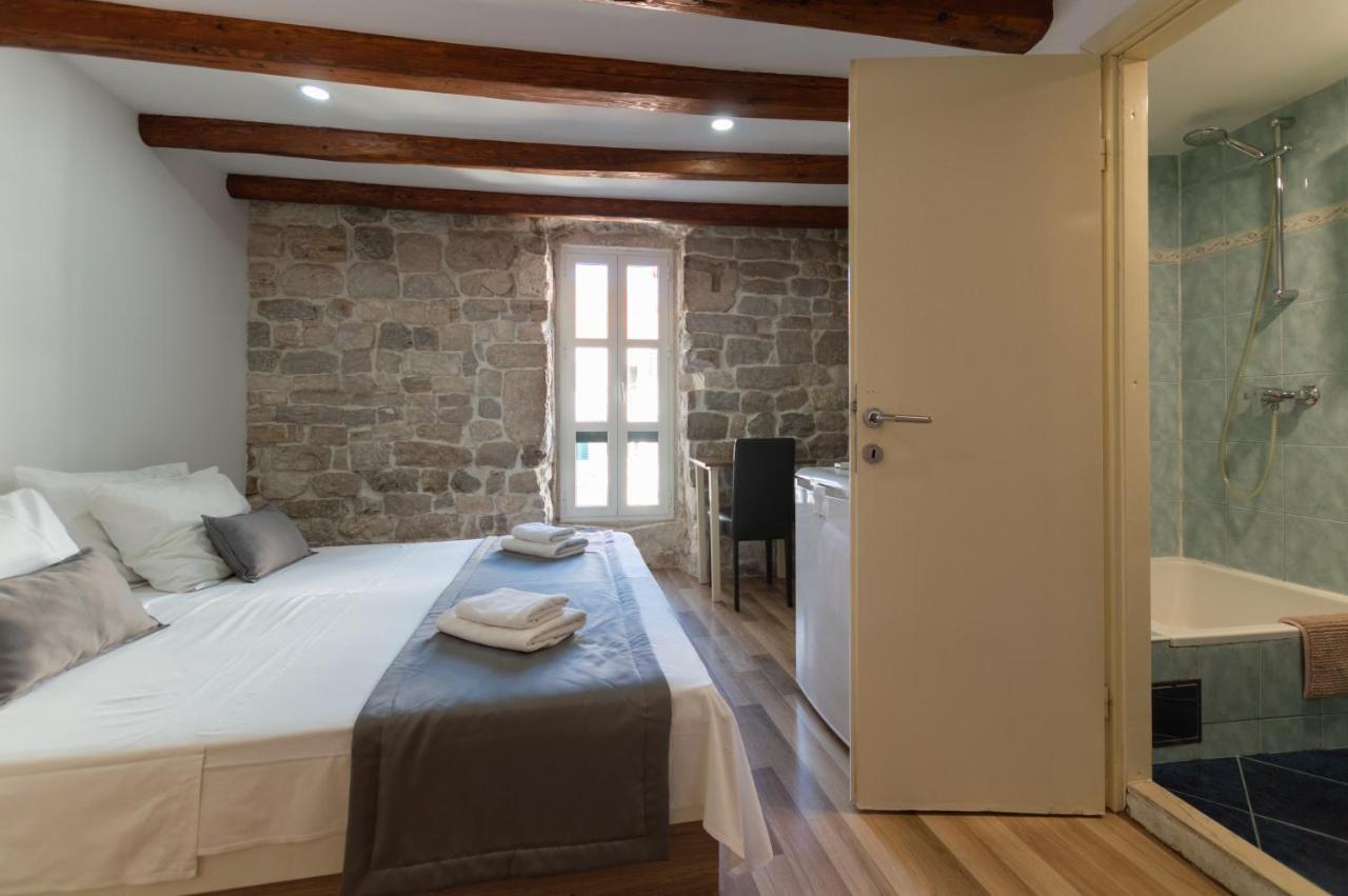 Camenno Apartments-The Heart Of Diocletian'S Palace-Open All Winter! Spalato Esterno foto
